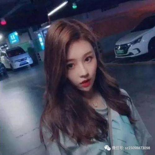 抖音网红阿銮吃瓜图片,揭秘抖音美食新潮流